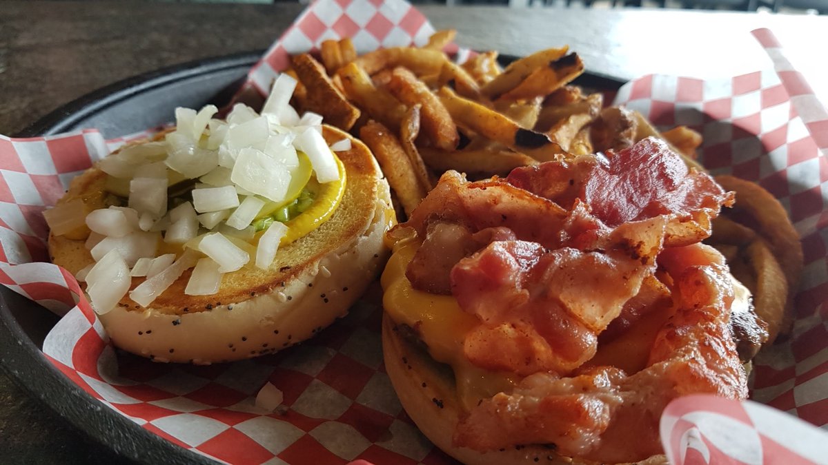 What are your favourite burger toppings? 

#gourmetburgers #fiftyplustoppings #burgertoppings #madeinhouse #itsworththewait #chefinspired