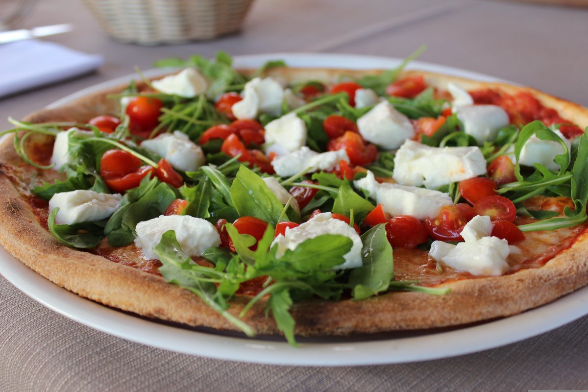 RowcliffeLtd's tweet photo. Ambrosi Cow's Milk Mozzarella is fresh and light with a slightly sweet flavour, made from cow’s milk. With being soft and supple in texture, it is delicious eaten simply as it is or very versatile in cooking.
https://t.co/k5ORaGlVap
#mozzarella #pizza #food #italianfood #cheese https://t.co/b0is10QNOk