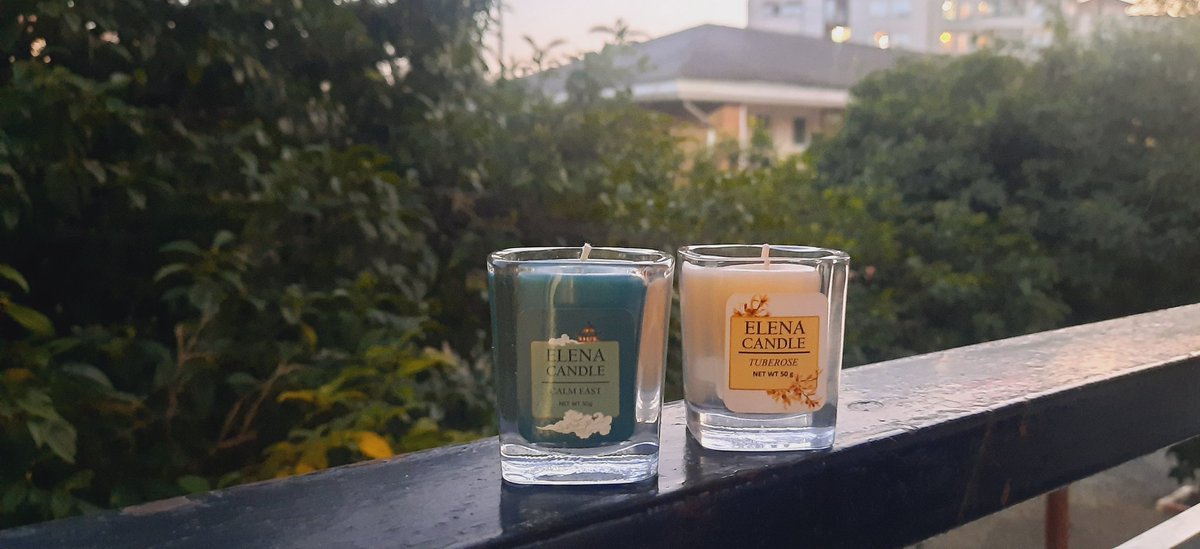 UNIVERS_AM's tweet image. خاص تر از این دوتا بو به مشامم نرسیده