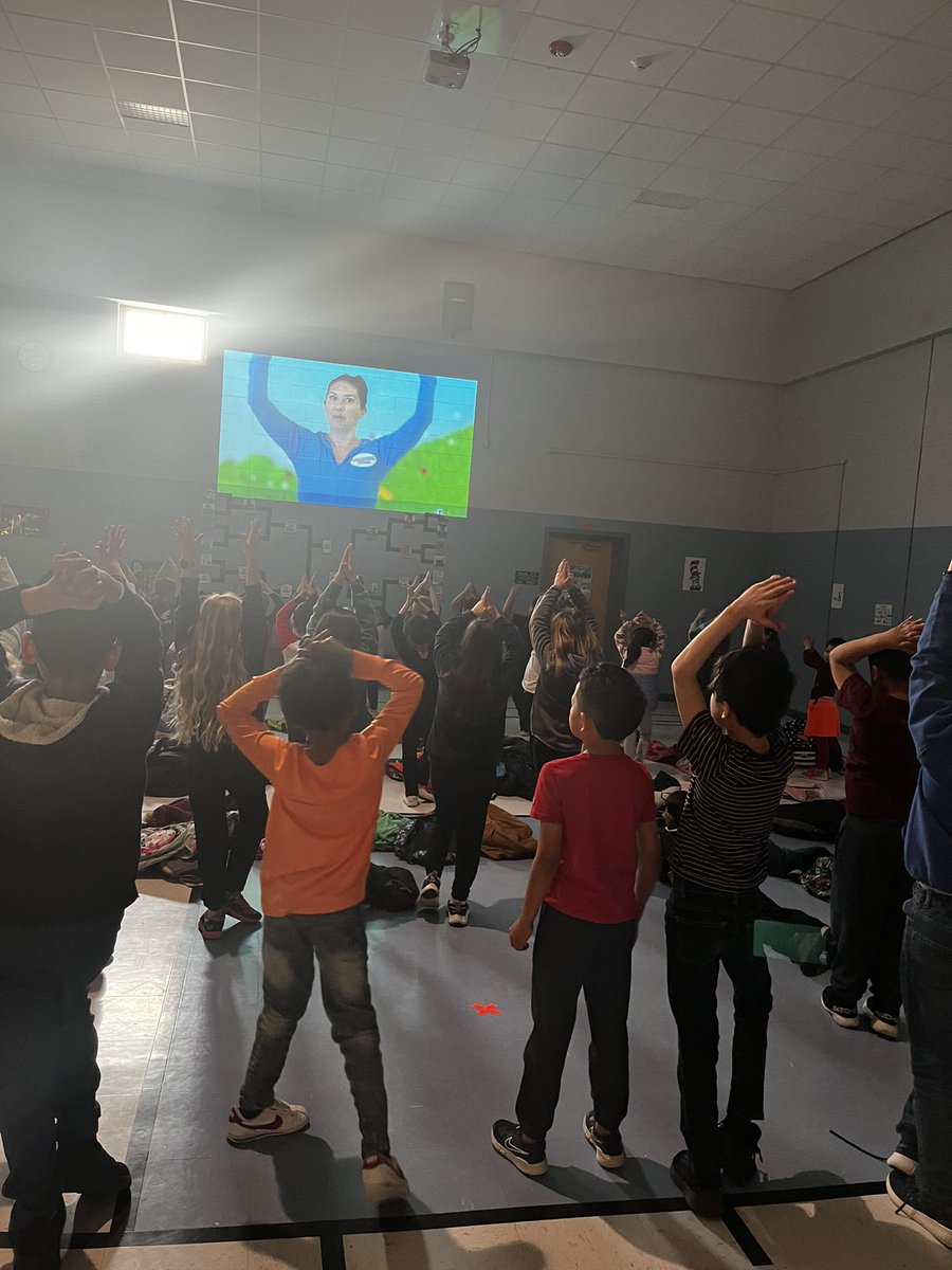 This morning <a href="/PCElemSchool/">PC Elementary School</a> K-2nd graders got their minds and bodies ready to learn for the day! #MindfulMorning #lakeviewvikes