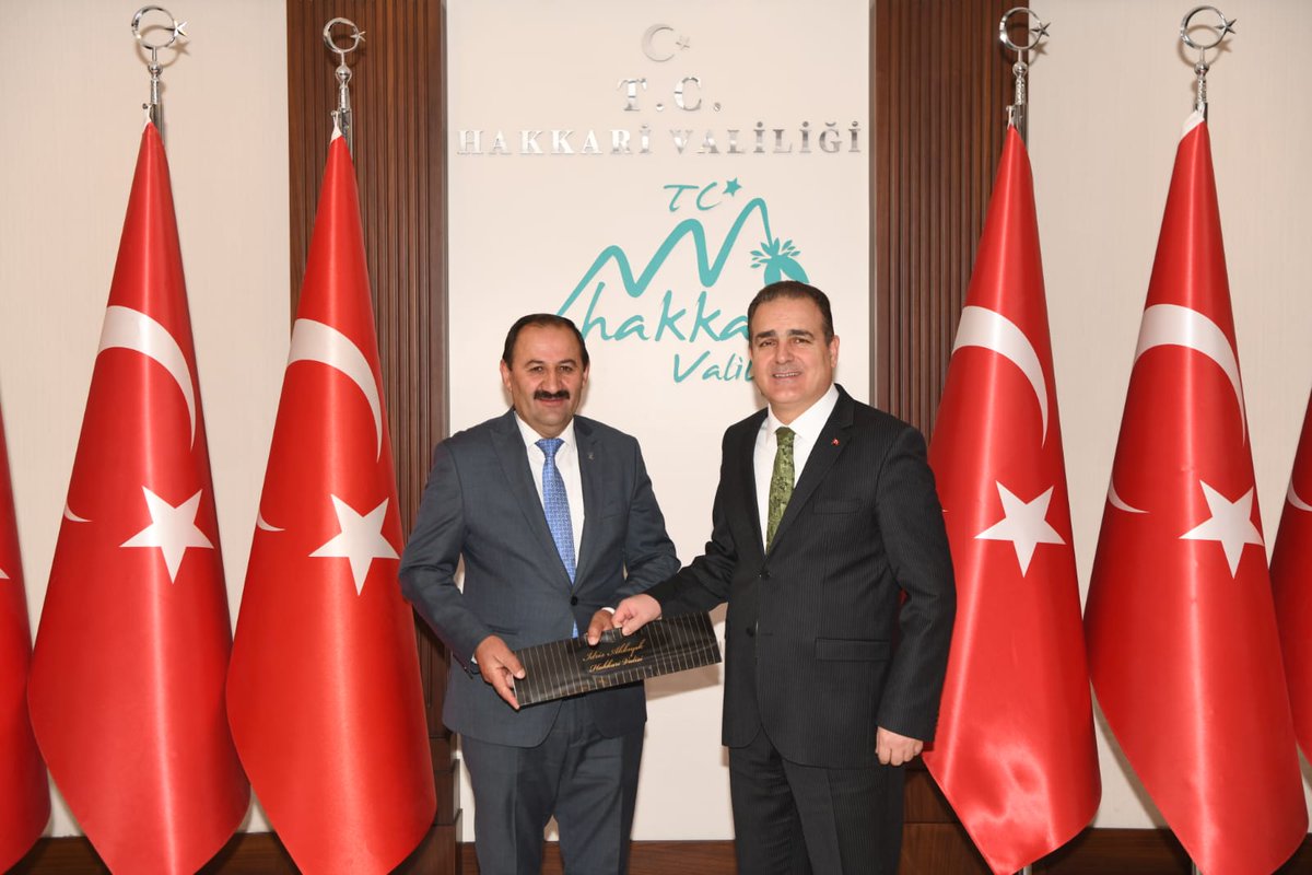 neciperik's tweet photo. Valimiz/Belediye Başkan V. Sayın @idrisakbiyik beyi makamında ziyaret ettik.
Samimi ve içten sohbetleri ve ilgi alakaları için teşekkür ederim. https://t.co/bpkNhahszL