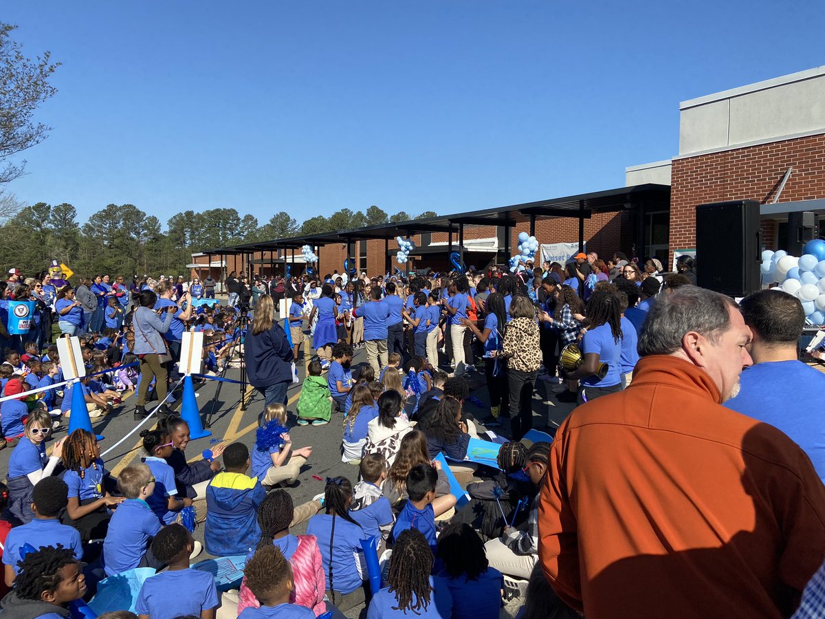 Enjoyed the parade and celebration of the Blue Ribbon Award at <a href="/Sunset_Park_CAS/">Sunset Park</a> today. I’m proud of the students, teachers, administrators, parents and community! Well-deserved national recognition for the great work that is going on there daily! <a href="/RockHillSchools/">Rock Hill Schools</a> <a href="/nakia_barnes/">Nakia Barnes</a>