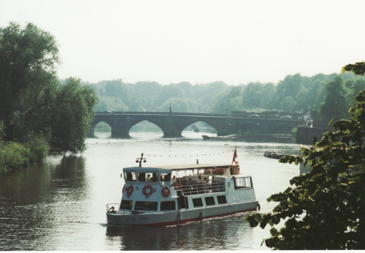 CWAC Museums (@cwacmuseums) on Twitter photo For #CheshireDay The History Hub are sharing images of one of their favourite spots in #Chester - The Groves. The river bank between Souters Lane and St. John’s Church had been used for walking from circa 1717. In the 1720’s an avenue of trees was planted. <a href="/MktgCheshire/">Marketing Cheshire</a>. For #CheshireDay The History Hub are sharing images of one of their favourite spots in #Chester - The Groves. The river bank between Souters Lane and St. John’s Church had been used for walking from circa 1717. In the 1720’s an avenue of trees was planted. <a href="/MktgCheshire/">Marketing Cheshire</a>.