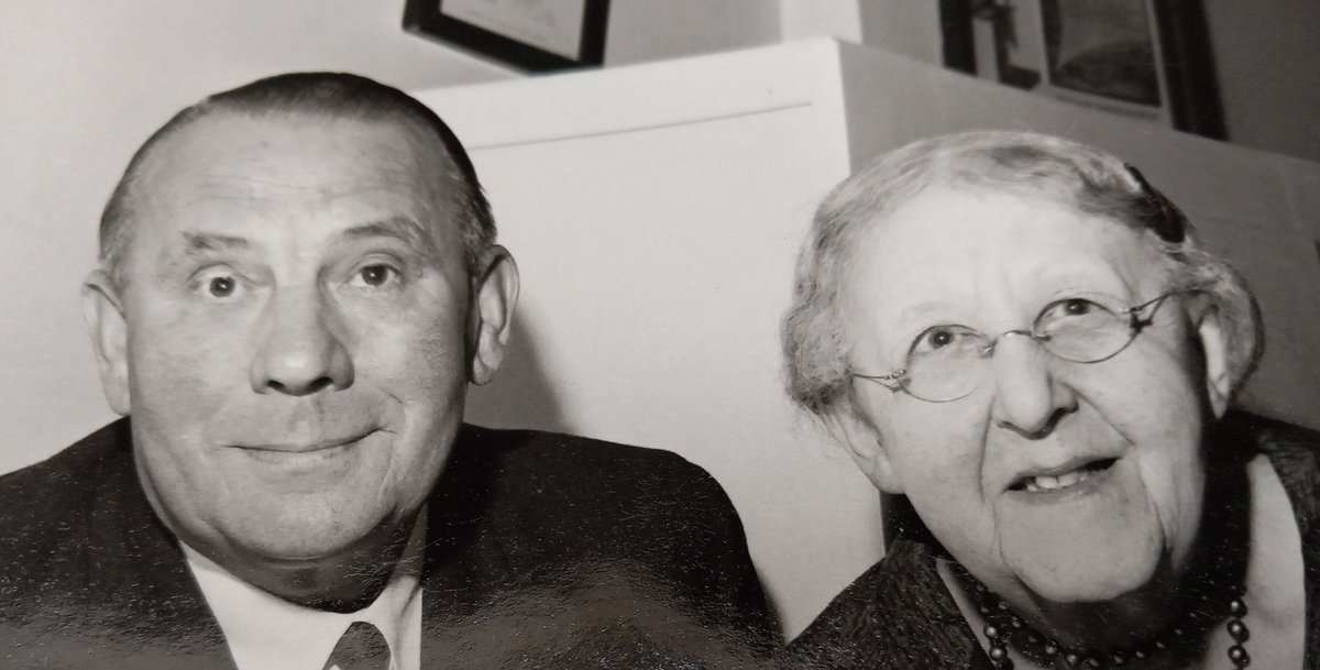 FryerningFrame's tweet photo. #IFHAS archives again:
There are a few more from the 1969 reunion.
My great Uncle Charles Cox and Miss Pemberton
#IBOC
@EssexBGC
@IngFryPC
#EWCP
#BluePlaque https://t.co/9h66LqDfGg