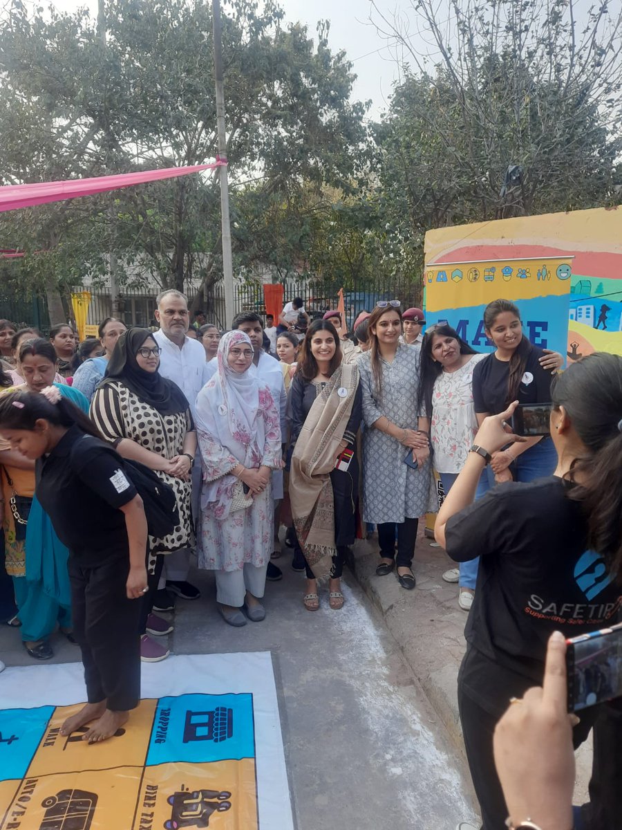 simpreet91's tweet photo. Women #stepoutatnight event by #MCD took an accelerating turn when @CitySpzone DC, Ms. Ankita Mishra IAS touched the chord and won hearts of people as she danced along. Success happens when technocrats and bureaucrats work together in #decisionmaking. #publicrealm 
#womenpower https://t.co/En5nD8rdeQ