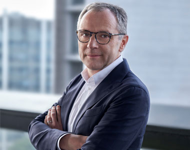 LauraLuthien86's tweet photo. 🔴Il CEO della #F1 Stefano Domenicali ha affermato che la Formula 1 potrebbe facilmente avere 32 gare a causa dell'elevata domanda

“Potremmo avere già oggi più di 30, anche 32 gran premi, perché tutti ne vogliono uno”.🔴

#Formula1 #AustralianGP https://t.co/Xf7NkbCD3x