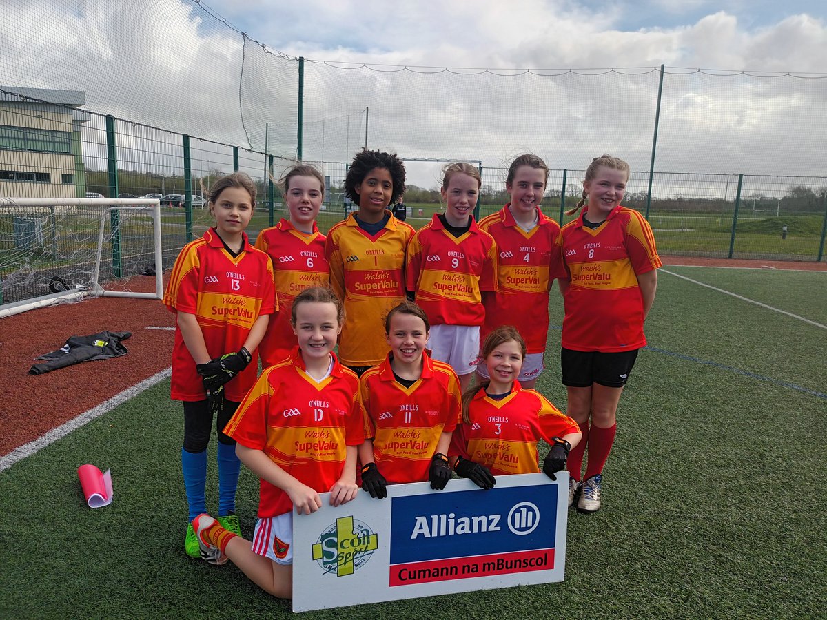 CumannNa's tweet photo. Scoil Dar Earca Valentia Girls Mini 7s team @AllianzIreland @southerngaelsky @cnambnaisiunta https://t.co/wivWtP3gyz