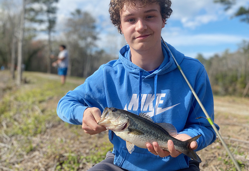 CCSrightnow's tweet image. 🎣What did you do after school yesterday? 
Our River &amp;amp; Outdoor group caught some beautiful large-mouth bass! #SetYourCourse  #SecondCentury