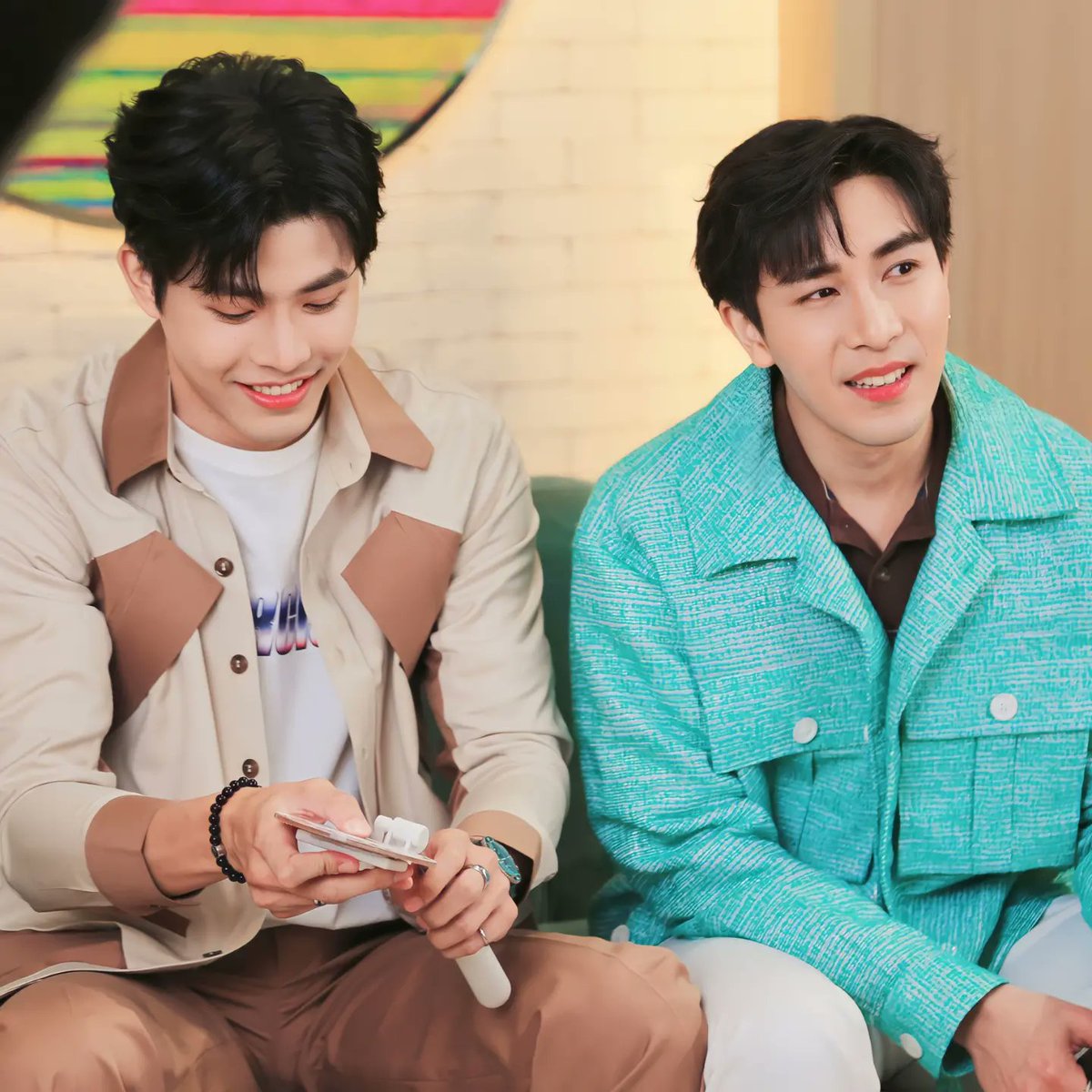 LostinTinee's tweet photo. เอาความน่ารักจาก 2 หนุ่ม มาฝาก~
ไปดูซีรีส์ดขากัน https://t.co/OdSYxsx3Jz

#ภูผาน่านฟ้า💙
#กุนเกี๊ยก 
#ThePromise #thepromiseสัญญาไม่ลืม 
#สัญญาไม่ลืม
#devonte #devonte296 https://t.co/jiYBvyXZkU
