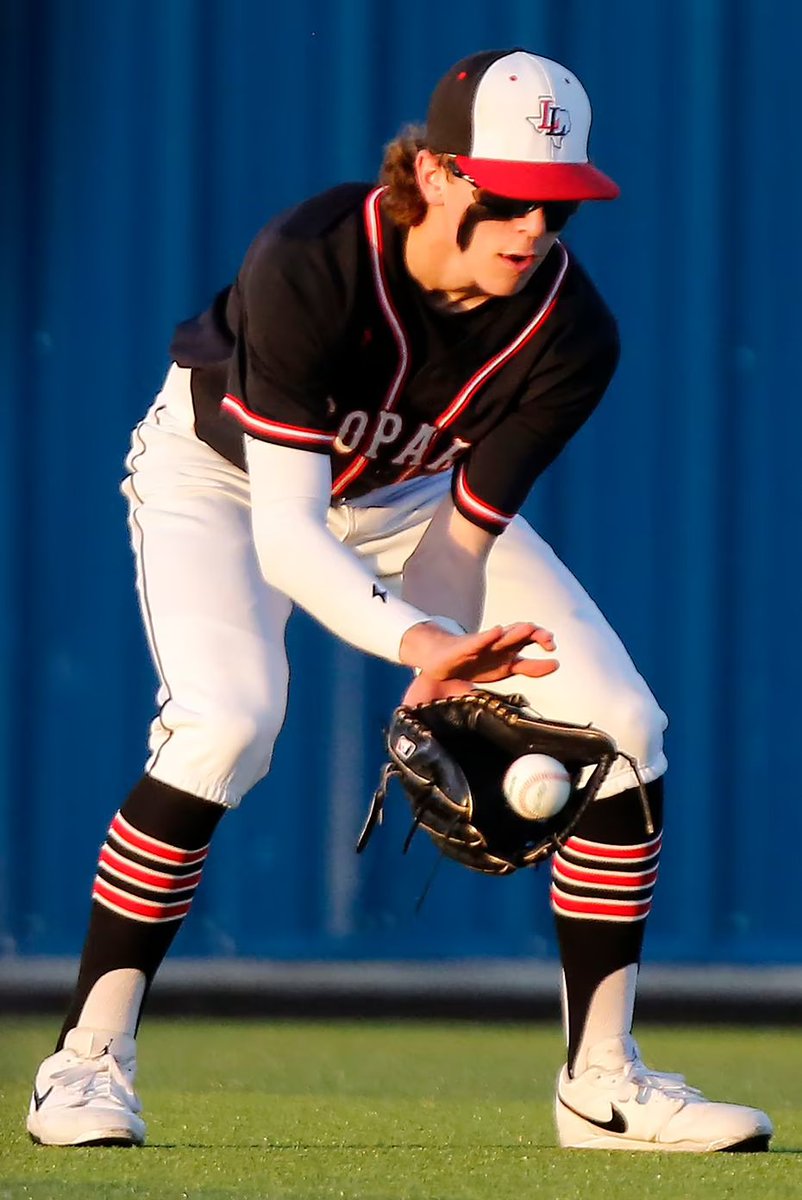 McFarland_Shawn's tweet photo. He's batting nearly .600 for state-ranked Lovejoy. He's struck out just once in 72 plate appearances.

Aidan Smith, in the words of his coach, is the state's best player. 

"There’s no amount of recognition that can meet the way he’s playing the game.”
https://t.co/DXWehdvNlP https://t.co/BAHdHHNAZ8