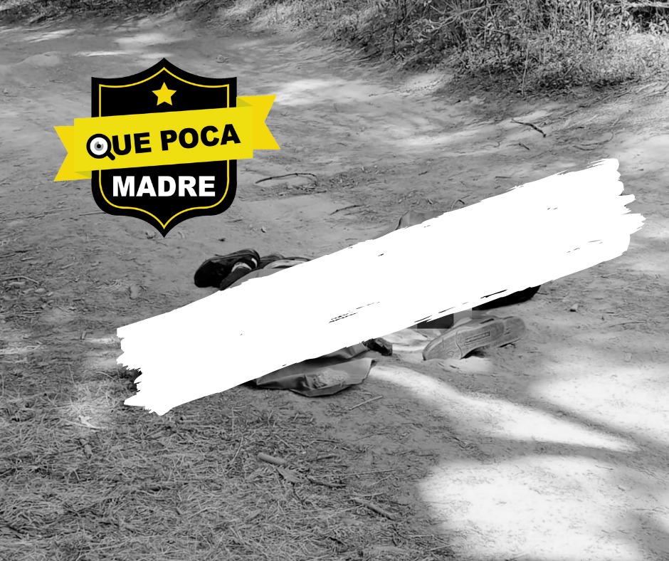 QuePocaMadre_Mx's tweet photo. ❌☠️‼️ENCUENTRAN A DOS #HERMANOS MANIATADOS Y SIN VIDAN #AlmoloyaDeJuárez #Edomex 😡👮♂️‼️
🔴La tarde de este miércoles fueron localizados dos #cuerpos sin vida tirados sobre un camino en #AlmoloyaDeJuárez. Las víctimas se encontraban #atados de manos y con el tiro de gracia. https://t.co/iHdaTH8rhd