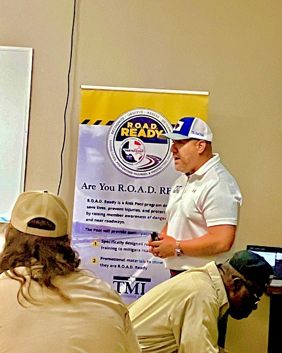 TML_RiskPool's tweet image. We recently had a great R.O.A.D. Ready Distracted Driving/Aggressive Driving safety meeting in Lake Jackson. April is Distracted Driving Awareness Month and Lake Jackson sure is R.O.A.D. Ready! 
#BeROADReady #LakeJacksonTexas #Training