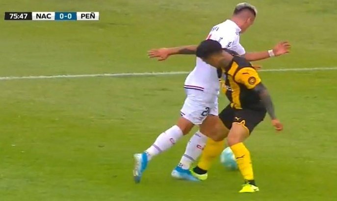 PatronTricolor2's tweet photo. 🚨 28 CLÁSICOS SIN PENALES 🚨

Desde el 15/05/2016 no se sanciona un penal clásico para @Nacional

En estos 7 años, al tradicional rival le han sancionado 6 penales a favor, algunos discutibles o inexistentes

Cuando algunos hipócritas hablan, es bueno hacer memoria...

HILO 👇🏼 https://t.co/WPVV7sHKrr