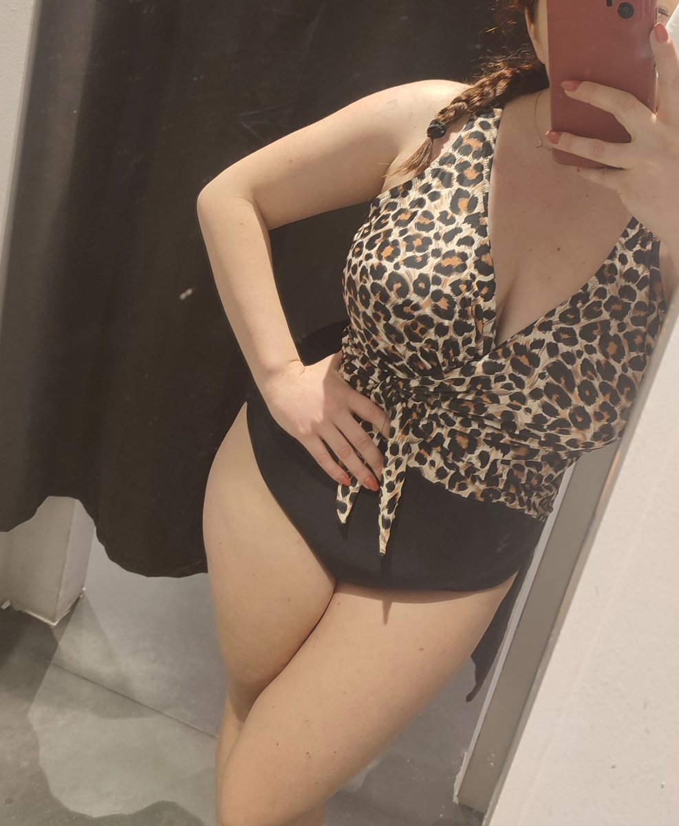 ginger_myrtle_'s tweet photo. New swimsuit.. yes or nah?
🍓
@onlyfans https://t.co/O0lZvIpc5j