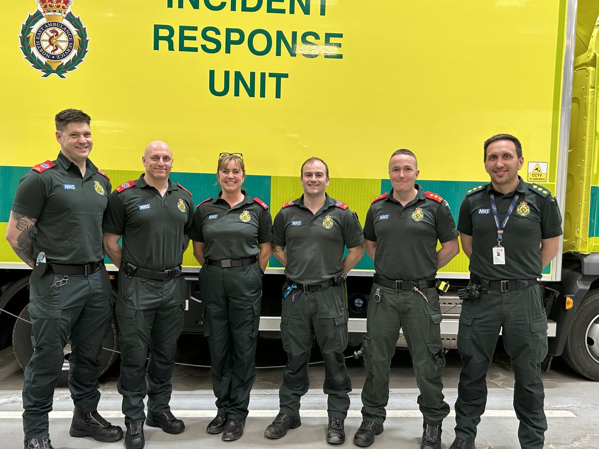 Delighted to meet some of our HART response. Thankfully the fitness test was yesterday….! 💚 ⁦⁦<a href="/NEAmbulance/">Not North East Ambulance Service</a>⁩ ⁦<a href="/NEASproud/">Proud@NEAS</a>⁩ ⁦@NEAS_EPRR⁩ ⁦@NEAS_Research⁩ ⁦@NEAS_OD⁩ ⁦<a href="/AlunRoss/">Alun Ross</a>⁩