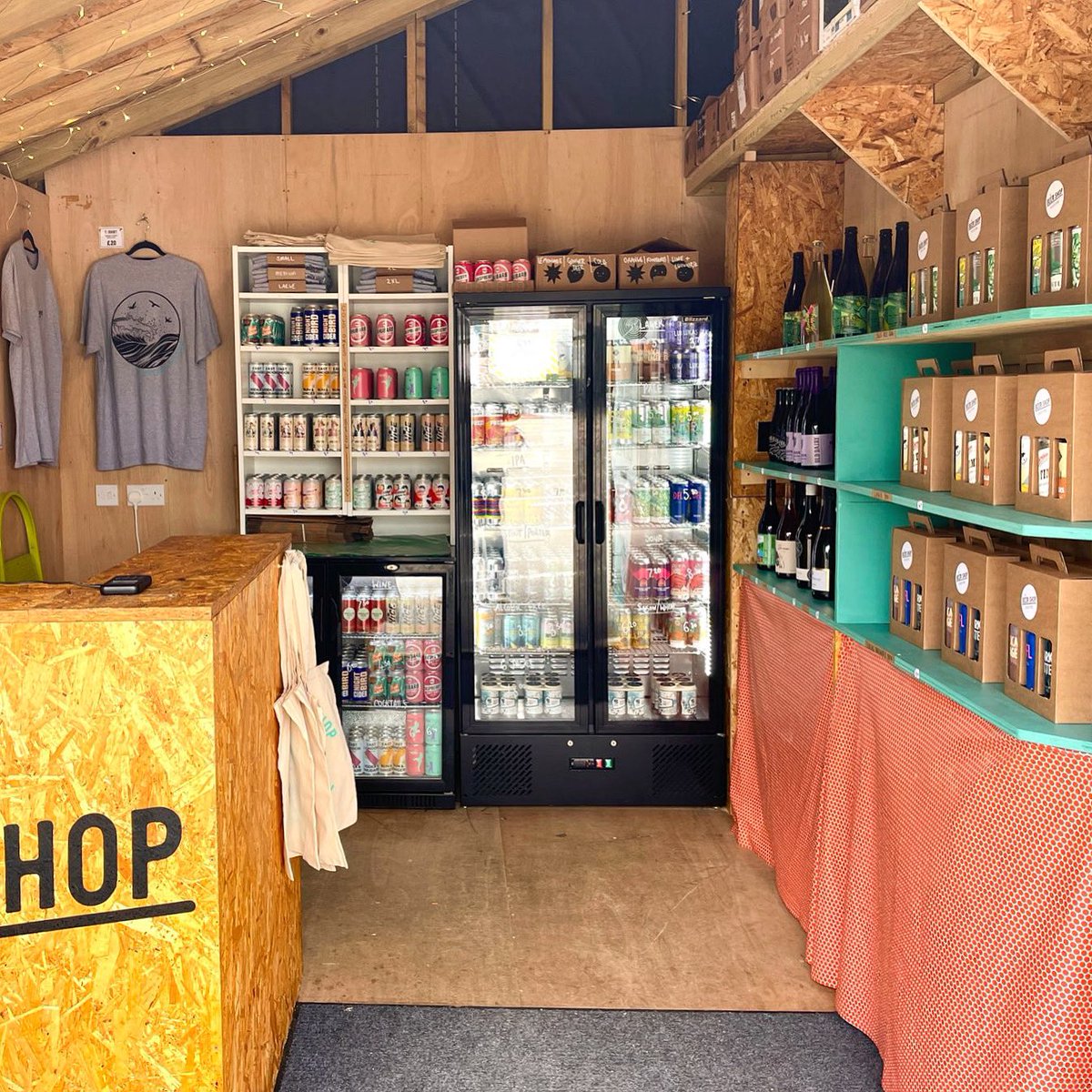 Our little hut is now full with beer & other lovely treats again! Ready for the reopening of the @FstoneHbourArm Marketplace this weekend!
Open 11-6pm every Sat, Sun & Bank Holiday until the end of September. 
#Folkestone #BeerShop #BeerShopHarbourArm #FolkestoneHarbourArm #Kent