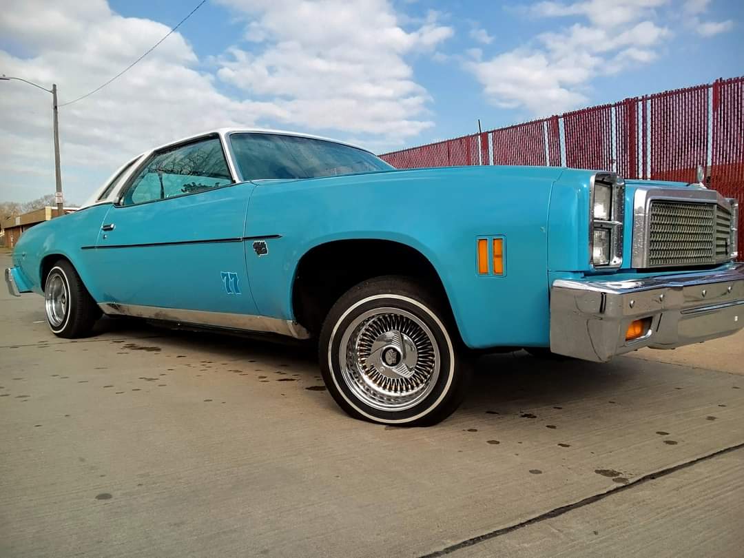 Lowrider Style CC tweet media