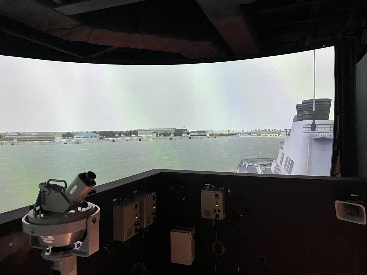 ScienceDcps's tweet image. The Navigation Seamanship and Shiphandling trainer (I-NSST)was phenomenal for our students to see here at #nextgenmayport naval station. @DuvalSchools @STEMecosystems @NEFLSTEM2