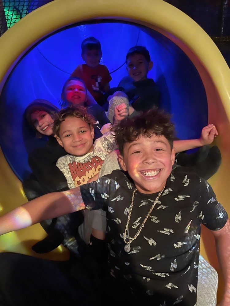 LaureltonPardee's tweet photo. We are having a blast! #LPpride https://t.co/TT6oWZfMze