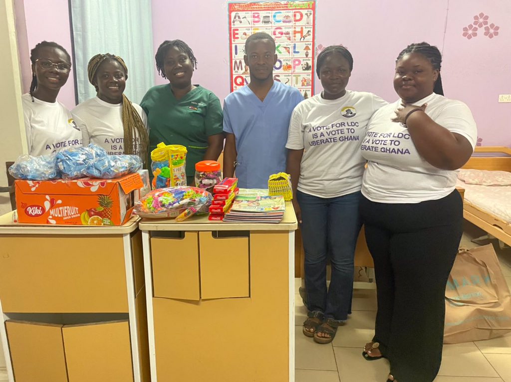 GhanaLdc's tweet photo. The LDC visited the Ashongman Community Hospital to confront staff and patients and also presented materials to give a facelift to the children's ward to aid the recovery of patients. Our children of today are our leaders of tomorrow. 
#GhanaB3sore 💛🤍💜
Vote #5 https://t.co/cNC1Li5sZq