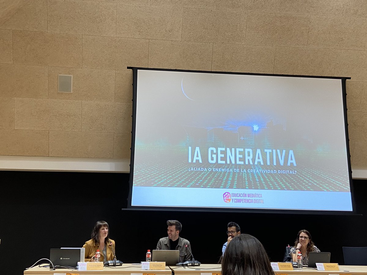 Mercedes #cineyeducación 🍏🎬 tweet media