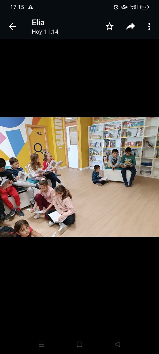ComunicAzahar's tweet photo. Desde BiblioAzahar, el alumnado de 3°A y B disfruta de la lectura colectiva:"Por si quieres saber quién fue Iunia Rústica". Desde ComunicAzahar podrán entrevistar a su autora,que pronto visitará el "cole".@aurecaba @EncarniCastill9 @ComunicApro_ @RedBECREA @CEIPFlorAzahar https://t.co/X3IzCaLSoj
