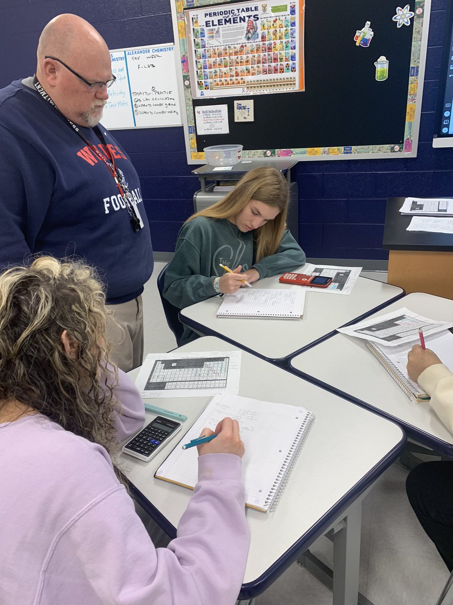 I’m learning about molar mass in Chemistry with <a href="/wolvescoacha/">bill alexander</a> 🙌🏻 <a href="/phillipholt/">Phillip Holt, Ed.D.</a> would have enjoyed the <a href="/TedLasso/">Ted Lasso</a> reference ❤️💙<a href="/LCHSWolves/">Liberty Creek High School</a> <a href="/emsstacey/">Stacey Cornette, Ph.D.</a> #SumnerAchieves