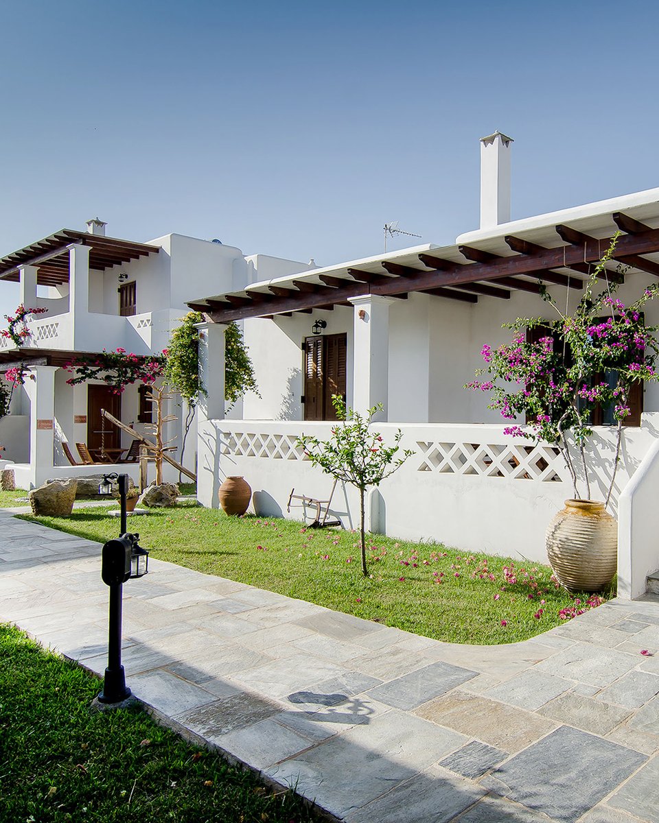 beckymelbourne's tweet photo. 🇬🇷 New for summer 2023. Anemonisia Apartments, Skyros, Greece
🏖 The Anemosia are the best apartments we have seen in the expansive beach area below Chora. They are top notch, offering plenty of peace and quiet, space, comfort and  - https://t.co/cTR6CEcQfu https://t.co/XOt8XdYpYr
