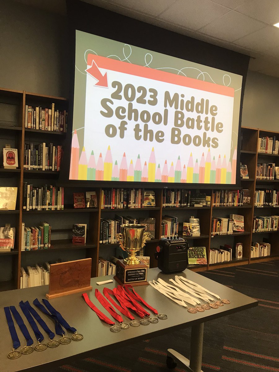 AngieBuis1's tweet image. @ReedAcademy1 Battle of the Books beings!! Thank you @GHSEvents for hosting!! #SPSBoB #Competition #books #readers #Trumannominees #spslib