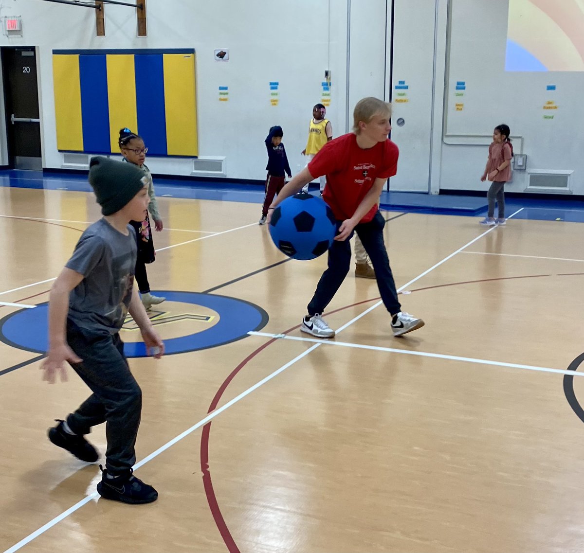 birchview_pe's tweet photo. We have been so lucky to have a @WayzataHS #civicengagement student to help out with @AaronBenesh #2nd grade this term! Thanks for all your help Michael!! @wayzataschools https://t.co/8dbhW2FCWn