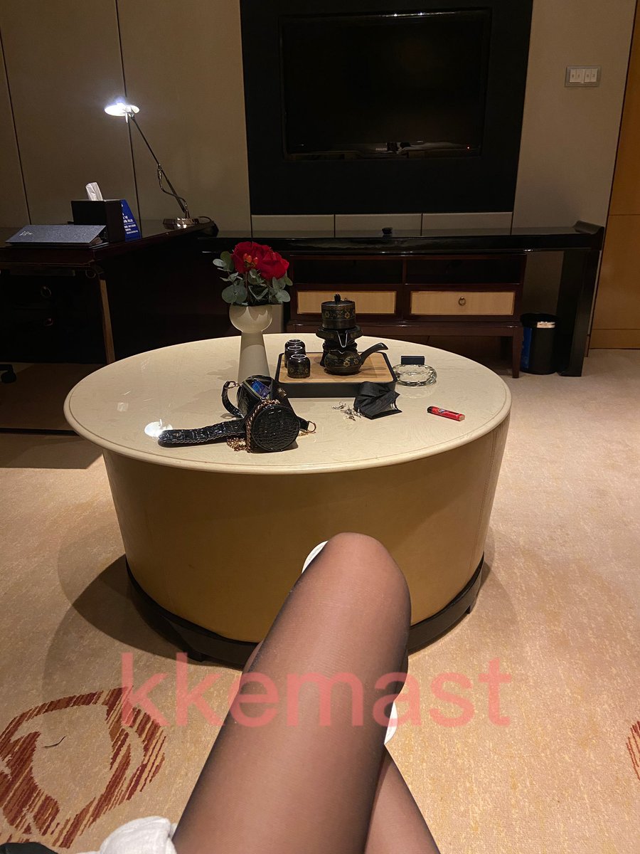 kkemast's tweet photo. 就现在爬过来跪下 阳痿的傻逼
#ATM奴 #贡奴 #上贡 #报销奴 #工资奴 #压榨 #榨金 #无脑贡 #账单奴 #工资奴 #女性崇拜 #女S https://t.co/aWbgrfrNUk