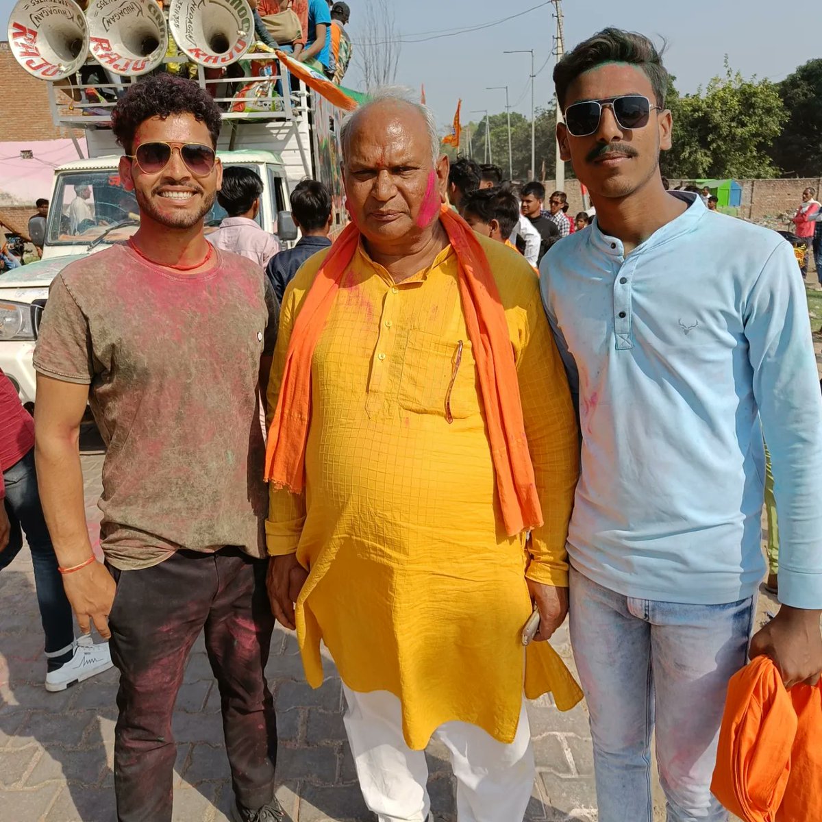 kunwarpratap07's tweet photo. 🚩 जय श्री राम 🚩
            मर्यादा पुरुषोत्तम प्रभु श्री रामलला के जन्मोत्सव श्री रामनवमी की हार्दिक शुभकामनाएं
 🚩जय श्री राम 🚩 https://t.co/83v5gmEJHz