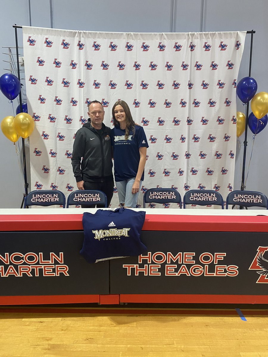 💥Big congrats to our #cde17u alumni Grace Rinaldo on her signing to play basketball for <a href="/MontreatWBB/">Montreat Women's Basketball</a> ‼️ So proud of you Grace that has been a part of our different programs since 6th grade!! #charlottedreamelite