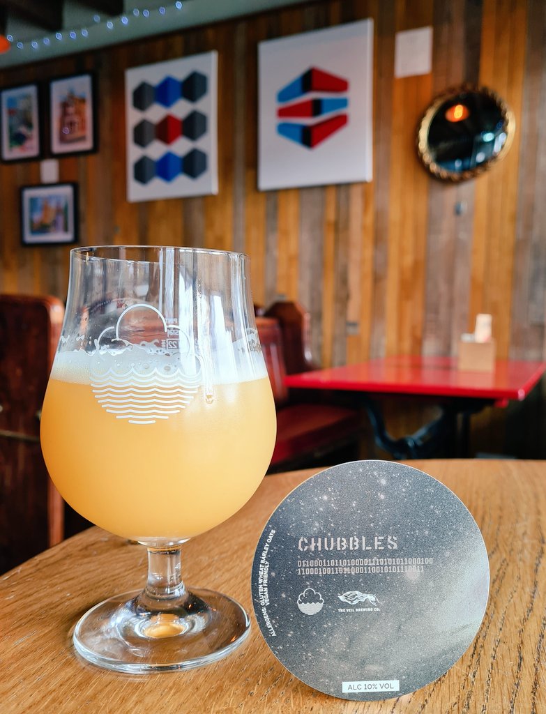 ArcadiaLeeds's tweet photo. Chubbles has landed in Headingley 🛰🍺🛰🍺🛰
#TipaThursday #Chubbles #Headingley #Leeds https://t.co/tG4kNjuUMU