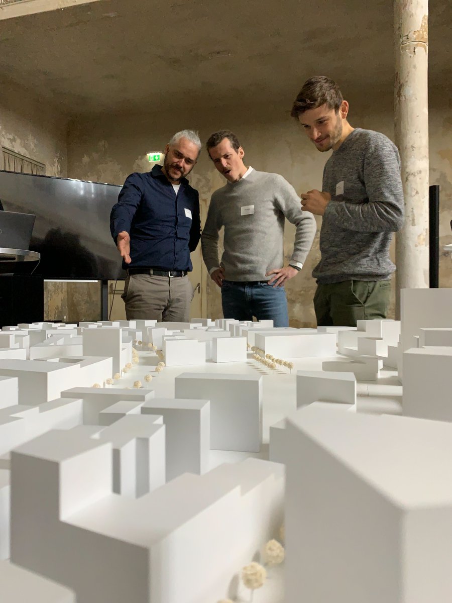 shadowmap_org's tweet photo. #TeamShadowmap visited the #CoDecSymposium today, hosted by @AITtomorrow2day💡
#austrianinstituteoftechnology #CoDec #aittomorrowtoday #urbanplanning #urbandesign #sustainabledevelopment #ait #ai https://t.co/qvg3YRGMwj