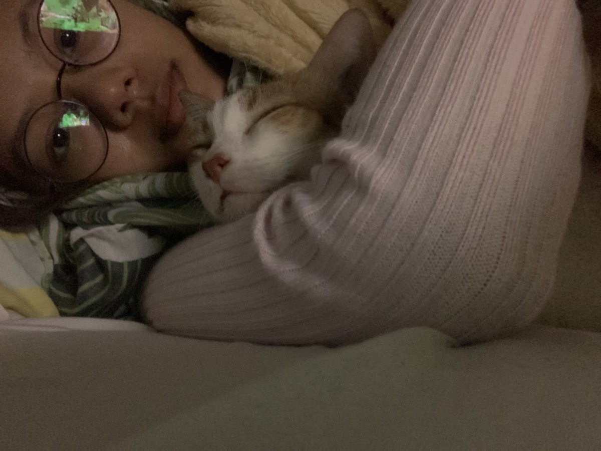 ngyawnic's tweet photo. Goodnight, goodnight
My sweet little one
Tomorrow your eyes
They will light up the sun
But goodnight, goodnight
Sweet dreams for now
Drift off to sleep
On your pillow of clouds
Goodnight, goodnight
My sweet little friend
Tomorrow's adventures
They will soon begin https://t.co/oGDIDL8qyd