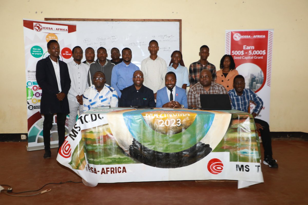 Pembejeo_Agric's tweet photo. This is #Today 30th Of March 2023... #FARMCARE with Collaboration from #ICESA-AFRICA.... Join together to send the Message to #Tanzanian Youth Generation about #Agribusiness concept......

#Welcome FARMCARE to work together......

#HomeOfFarming...... https://t.co/P0KCULRcRo