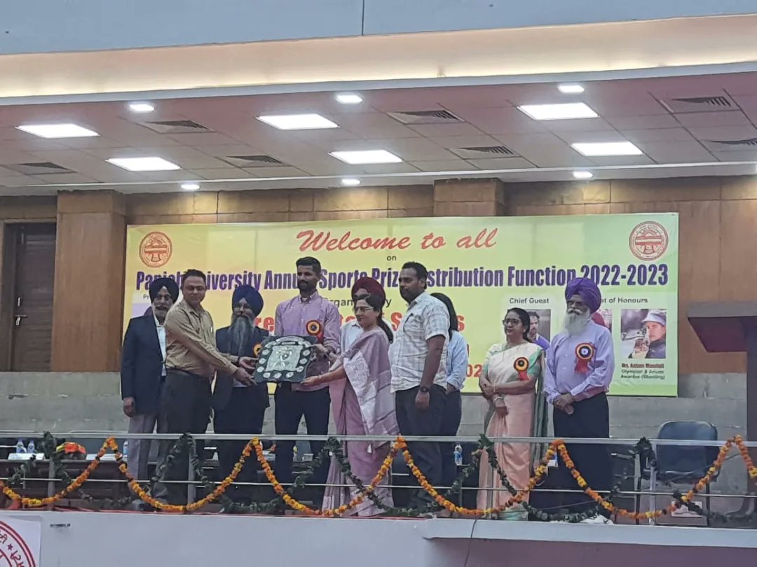 GPCCollege's tweet photo. GPC Principal Dr. Neena Seth Pajni  honored by Directorate of Sports, Panjab University, Chandigarh at Panjab University Annual Sports Prize Distribution Function for the session 2022-23.
#gpcalour #panjabuniversitychandigarh #UGC #ministryofeducation #nss #ncc  #sports #pusc https://t.co/XWTDe6iIlV