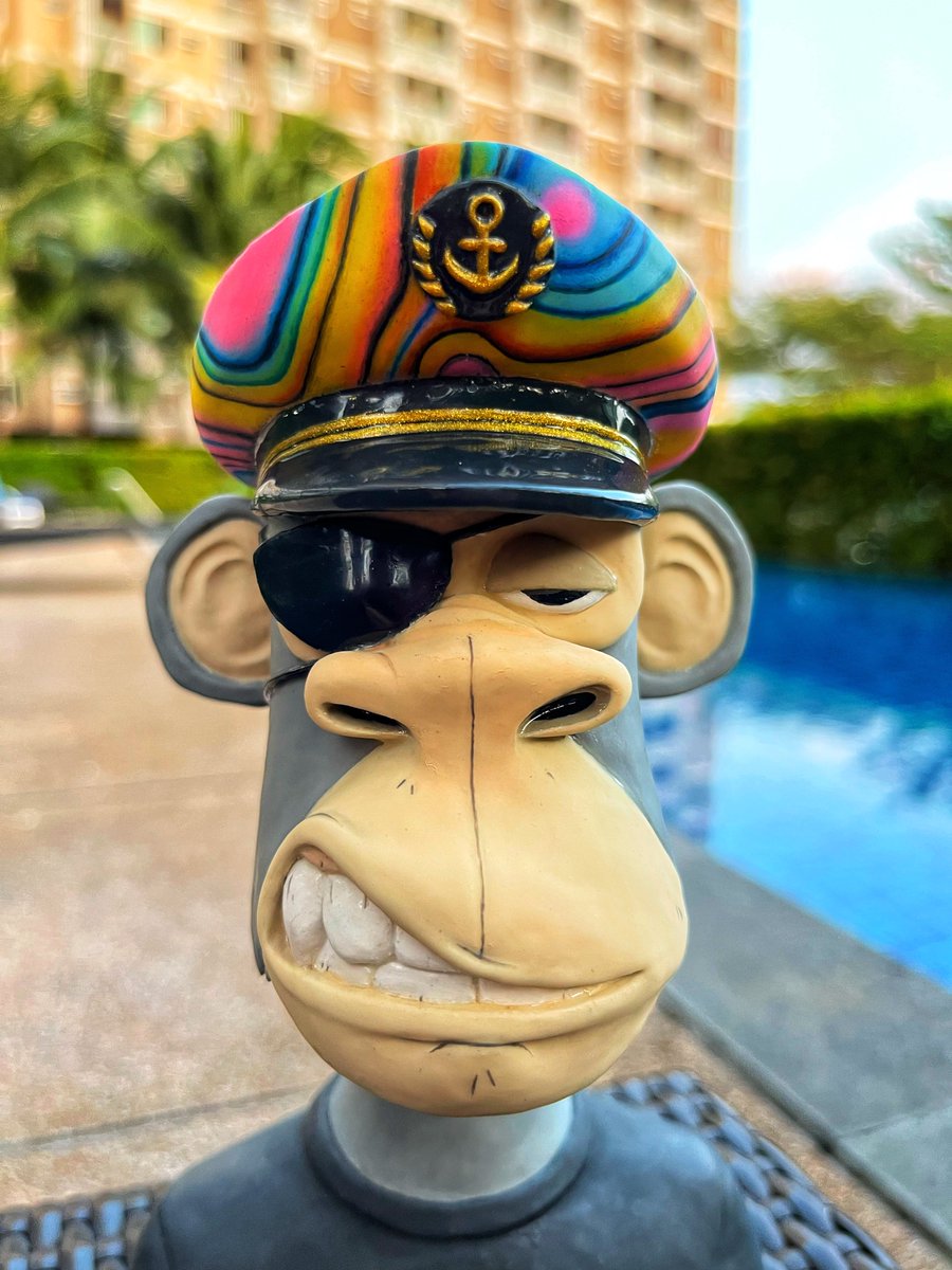 claynonfungible's tweet photo. Captain Dantes (aka #BAYC 5911) is the most respected psychedelic pirate in the swamp. It is also an immortal clay sculpture that I made with love for @MetaDantes and @BoredApeYC 🏴‍☠️⚓️ https://t.co/RpEPVpjySe