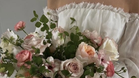 malusokay's tweet photo. Buying beautiful flowers >>> https://t.co/XCSqfXpqG7