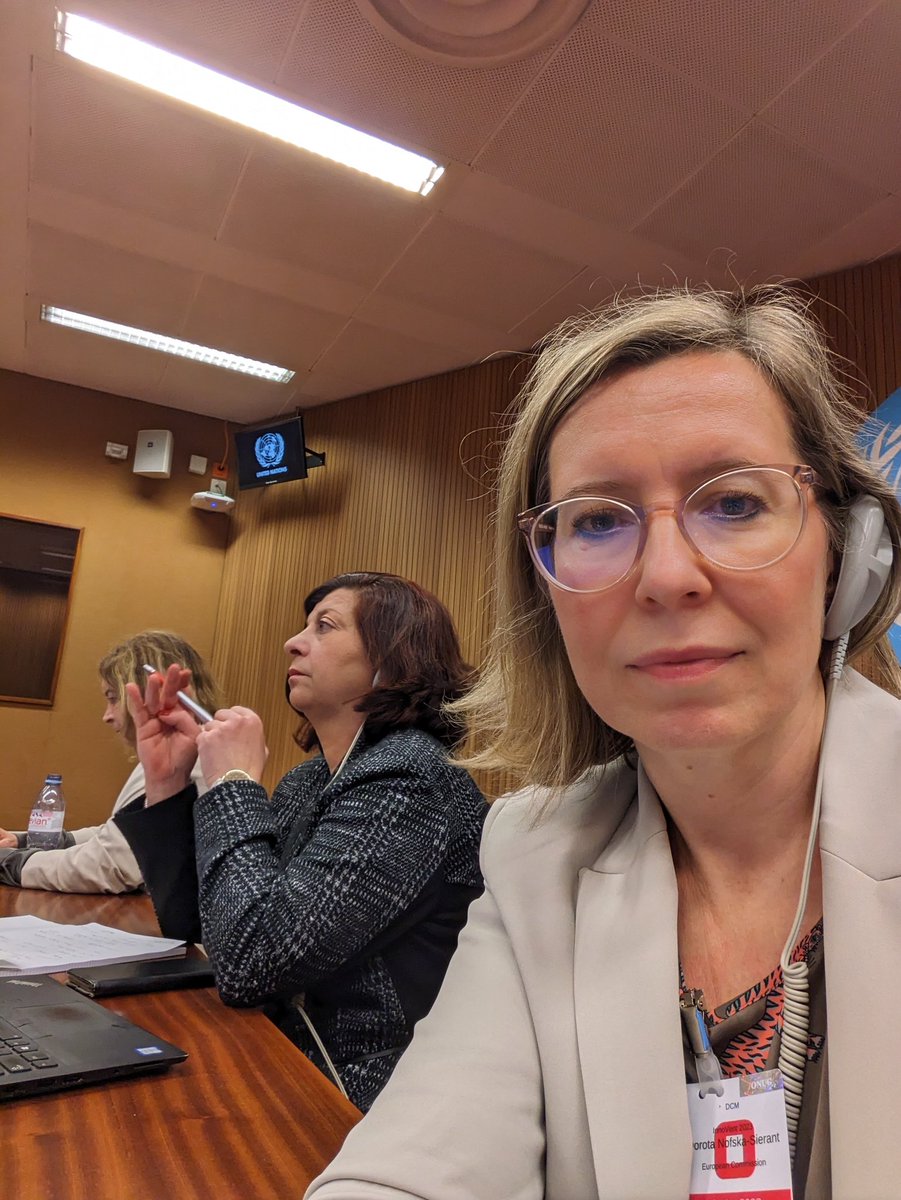 DorotaNofska's tweet photo. Honoured and proud to present the interinstitutional EU accreditation at the #UNOG with my colleagues from the EP @CathyPe1971 and the Court of Justice. Inspired by @ramunasc and the dedicated team of @UNOG interpreters! #EUinterpreters #EPinterpreters https://t.co/g0Ha0cIEl8