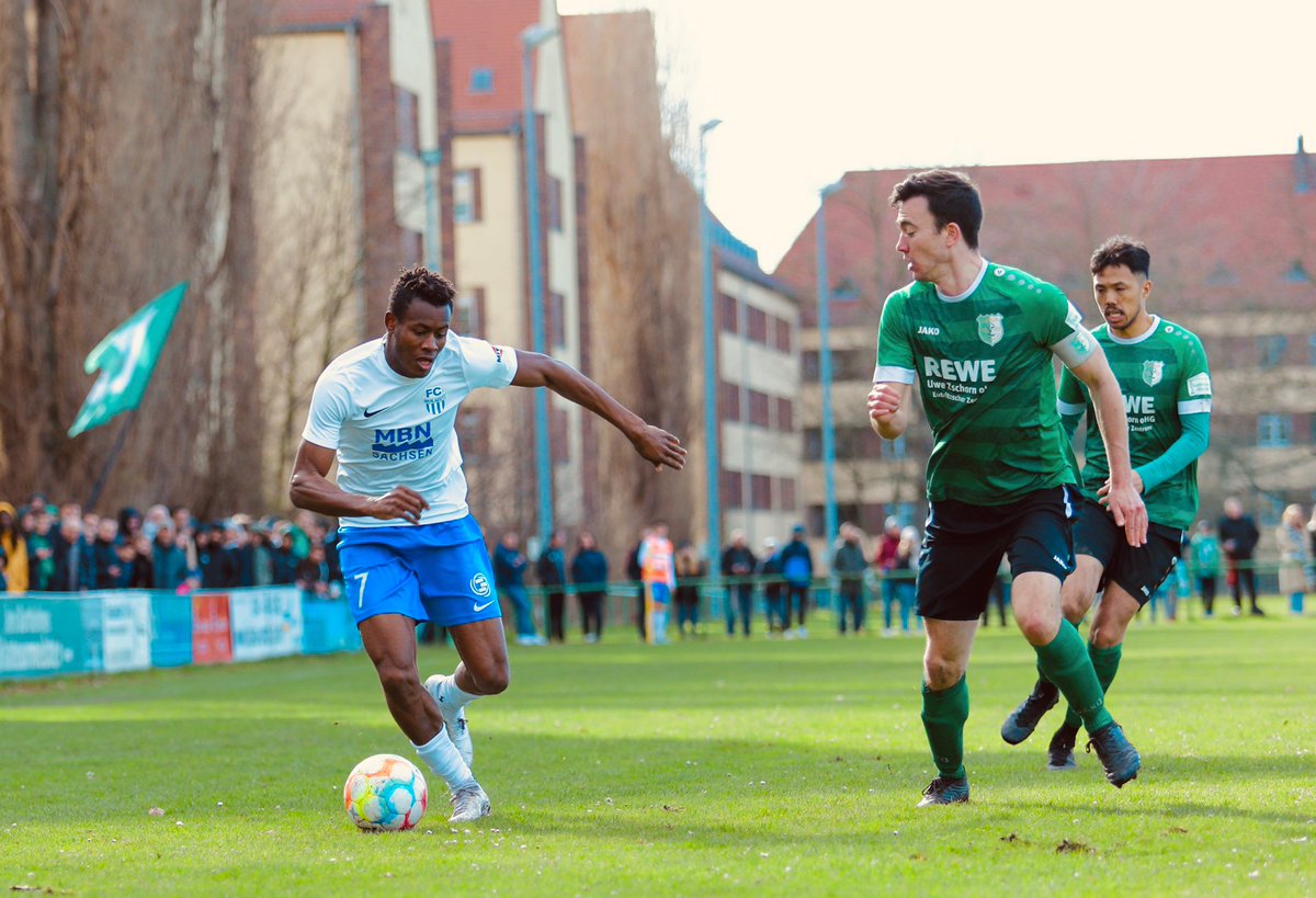Daniel Olaoye (@danielolaoye17) on Twitter photo Semi Finals here we come! Buzzing to be back out there after 4 months out injured! 🇩🇪
Thank you God 🙏🏾
© <a href="/sfv_online/">SFV online</a>
#pokal Semi Finals here we come! Buzzing to be back out there after 4 months out injured! 🇩🇪
Thank you God 🙏🏾
© <a href="/sfv_online/">SFV online</a>
#pokal