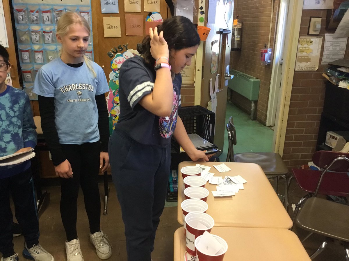 MrsWeiner21's tweet image. Continuing the Water Cycle Relay!  @ORHEagles21 #makingitfun #wehelpchildren