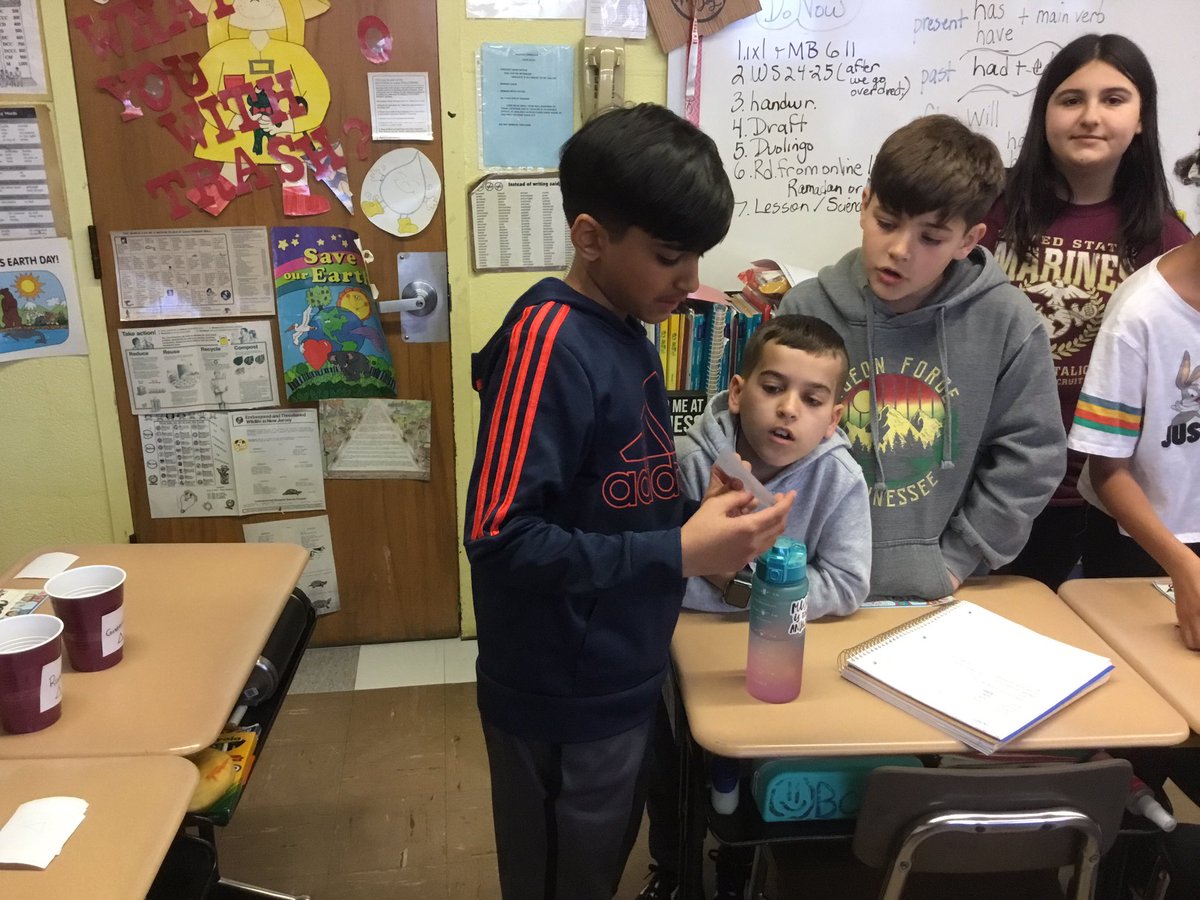 MrsWeiner21's tweet image. Continuing the Water Cycle Relay!  @ORHEagles21 #makingitfun #wehelpchildren