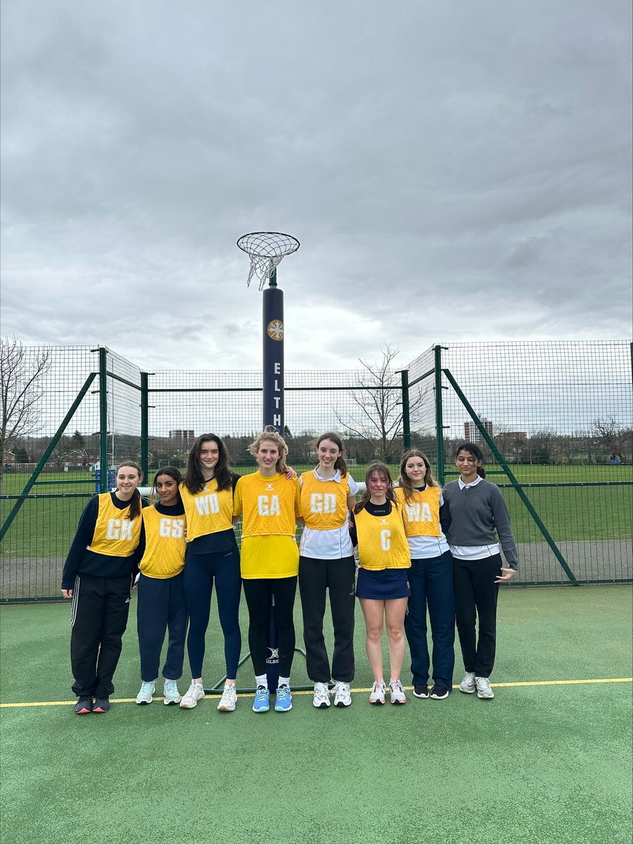 ElthamMoffat's tweet photo. Seniors netball, well played from these heros ⭐️⭐️⭐️ https://t.co/xx3dUgDA7A
