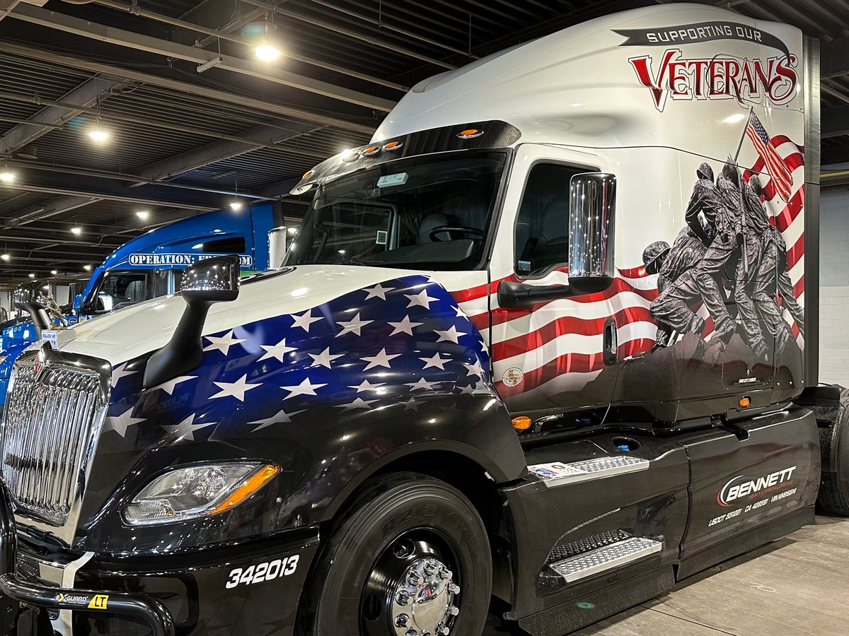 JobsInTrucks's tweet photo. It's official - we're here at #MATS23! Find us at booth #69049 to learn how we can help you find your next driver job opportunity! Which one is your favorite? #MATS2023 #MATSexperience #MidAmericaTruckingShow https://t.co/gxcT0CpO2O