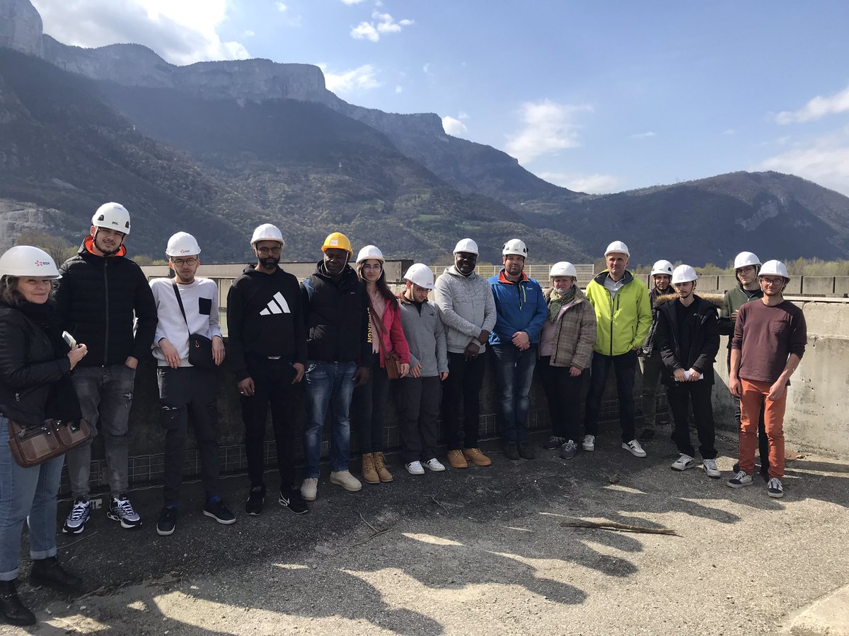 BeatriceBonfils's tweet image. 💦visite du barrage @EDF de #saintEgreve #isere dans le cadre de la #semf ➡️ découverte pour des demandeurs  @poleemploi_ara des #métiers, opportunités d’#emploi et #formation dans la filière #hydroélectrique #enr Merci #Edf Hydro Alpes! @FlorenceGode @IsaLietar @TOUBEAUfred