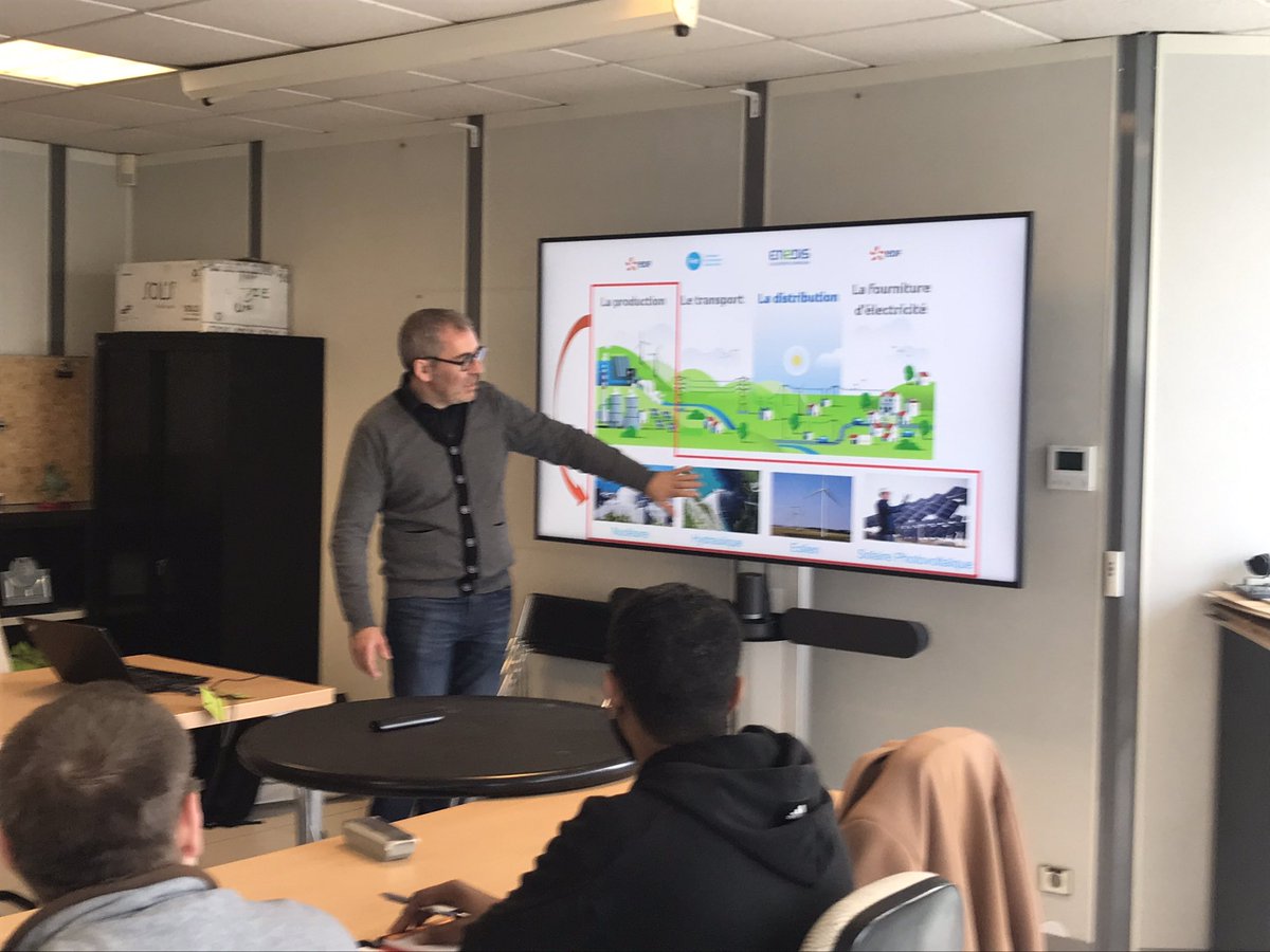 BeatriceBonfils's tweet image. 💦visite du barrage @EDF de #saintEgreve #isere dans le cadre de la #semf ➡️ découverte pour des demandeurs  @poleemploi_ara des #métiers, opportunités d’#emploi et #formation dans la filière #hydroélectrique #enr Merci #Edf Hydro Alpes! @FlorenceGode @IsaLietar @TOUBEAUfred