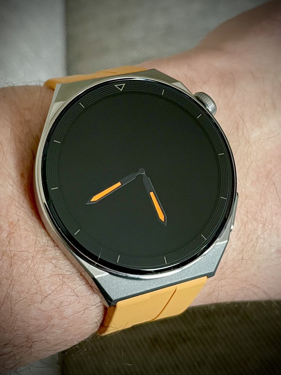 DANdFRA's tweet photo. Stunning „Dark Night“ watchface by MAOTOU with AOD for Huawei Watch GT3 Pro! #huawei #huaweiwatchgt3pro #huaweiwatchfaces #huaweiwatchgt #gt3pro #fashion #smartwatches #wearables #healthtracker #sleep #health #design https://t.co/atzDCqxcB7