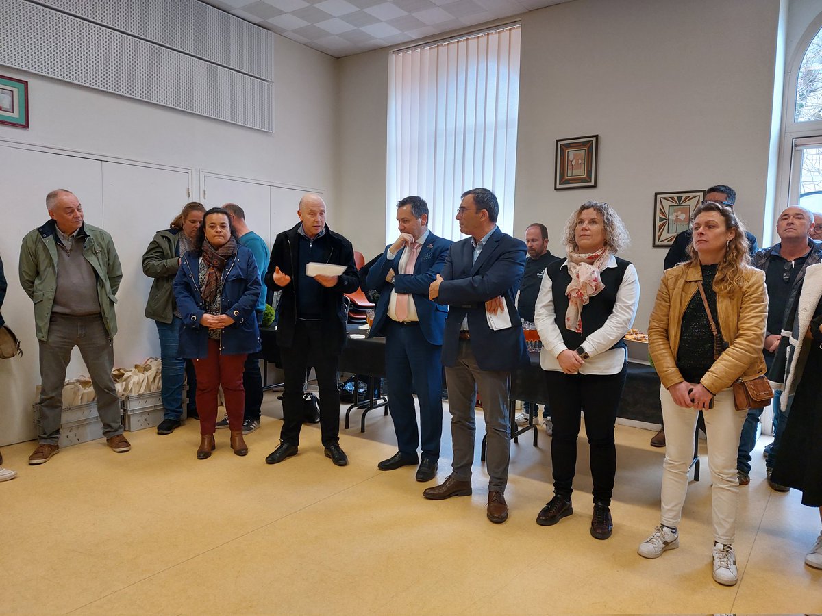 Nos équipes sont en ce moment à Retiers, autour des futurs locataires de 19 logements Néotoa. Ceux-ci pourront entrer bientôt dans leur nouvelle maison avec le précieux sésame qui leur sera remis au cours de cette cérémonie.